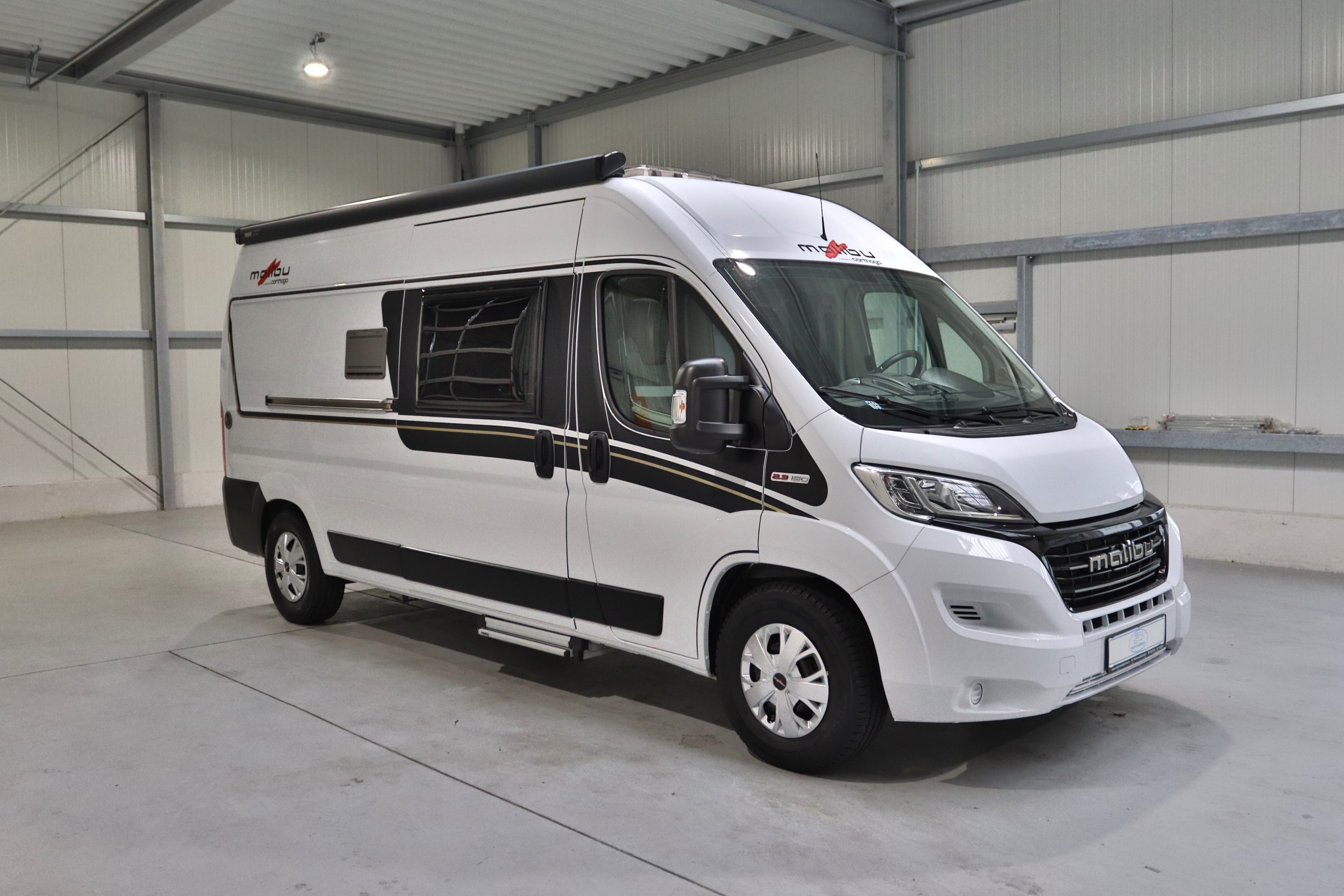 CARTHAGO Malibu Van 600 DB/Festbett/Klimaautomatik/Markise